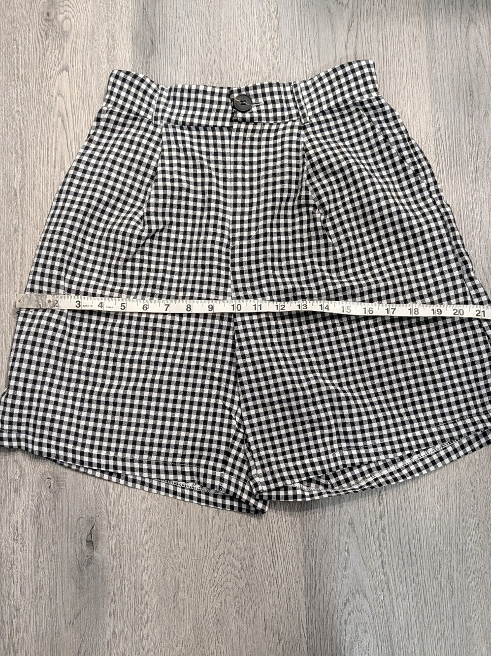 Black White Gingham Bermuda Shorts Medium Cottagecore Soft Goth Retro - Picture 12 of 12